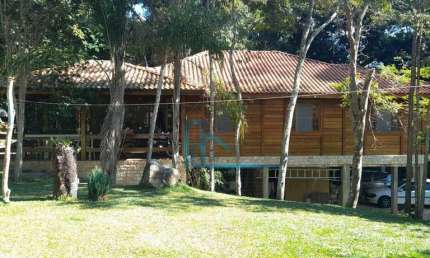 Casa Linear com 3 quartos sendo 1 suíte em Quebra Frascos, Teresópolis - RJ