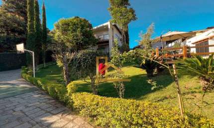 Casa de Alto Padrão no bairro do Golfe em Teresópolis-RJ