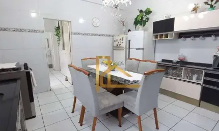 Apartamento com 2 quartos ao lado da unifeso no bairro do alto em teresópolis-rj