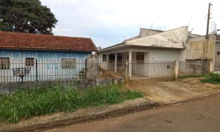 terreno c área 288m2, contendo duas casas no jardim grajaú em Maringá.