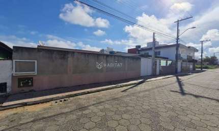 Casa com 3 quartos à venda no Centro, Navegantes 