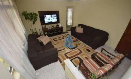 Sobrado com 5 dormitórios à venda, 200 m² por R$ 1.060.000,00 - Santa Maria - Santo André/SP