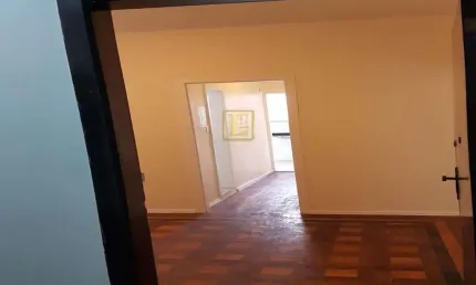 Apartamneto emSanta Tresa, 3 dormitórios,2 banheiros e 80 metros quadrados.
