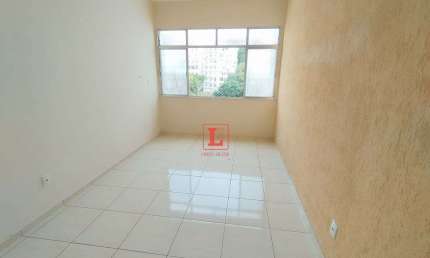 Apartamento de Sala um Quarto e Dependência e Garagem, em centro Rio de Janeiro