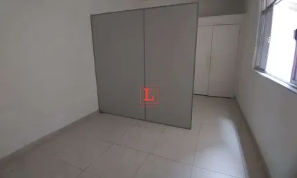 Apartamento à Venda com 1 quarto, 1 banheiro e 27m² por R$ 180.000