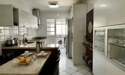 Apartamento com 4 quartos à venda na Rua Desembargador Urbano Salles, 100, Centro, Florianópolis