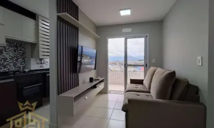 Apartamento de 2 quartos (01 suíte) no bairro de Guilhermina em Praia Grande - SP