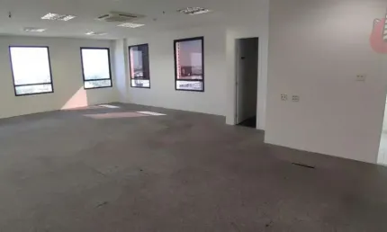 Sala Comercial para Locação em Barueri, Alphaville Industrial, 3 banheiros, 3 vagas