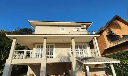 Casa para Locação em Santana de Parnaíba, Alphaville, 4 dormitórios, 2 suítes, 5 banheiros, 4 vagas