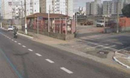 Terreno comercial na Avenida Aricanduva com 3000 m², aceita proposta .