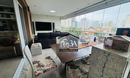 Apartamento com sacada gourmet, totalmente mobiliado, incluindo eletrodomésticos. Decoração atual, novo e muito bem localizado!! 146 m²