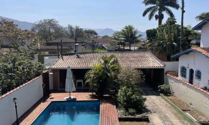 Casa com 3 quartos à venda no Parque Vivamar, Ubatuba  por R$ 1.485.000