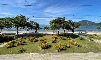 Casa com 2 quartos à venda na Barra da Lagoa, Ubatuba  por R$ 2.500.000