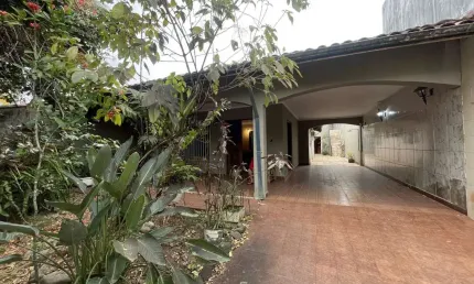 Casa com 5 quartos à venda na Barra da Lagoa, Ubatuba  por R$ 850.000