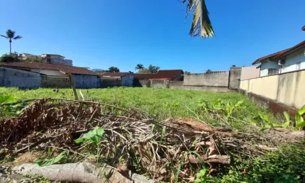 Terreno à venda no Parque Vivamar, Ubatuba  por R$ 800.000