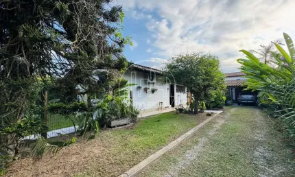 Casa com 4 quartos à venda em Estufa I, Ubatuba  por R$ 970.000