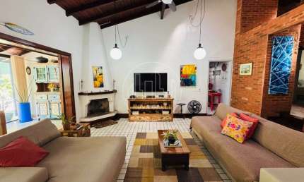 Casa com 3 quartos à venda em Itaguá, Ubatuba  por R$ 1.350.000