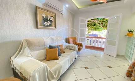 Apartamento com 4 quartos à venda em Toninhas, Ubatuba  por R$ 1.300.000