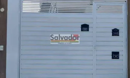 Casa com 3 quartos para alugar na Rua Professor Nelson de Senna, --, Cidade Domitila, São Paulo