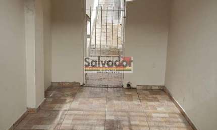 Casa com 1 quarto para alugar na Avenida Brasília, --, Campanário, Diadema