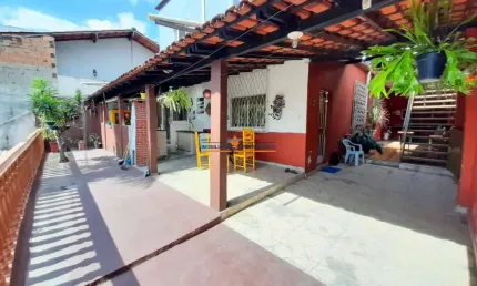 Casa com 4 quartos à venda no São Tomáz, Belo Horizonte  por R$ 650.000