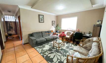 Casa com 7 quartos à venda no Planalto, Belo Horizonte  por R$ 780.000