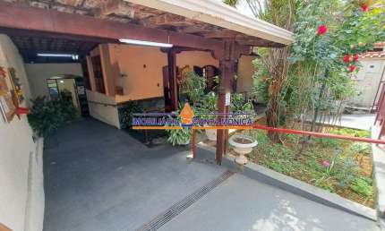 Casa com 3 quartos à venda na Santa Amélia, Belo Horizonte  por R$ 540.000