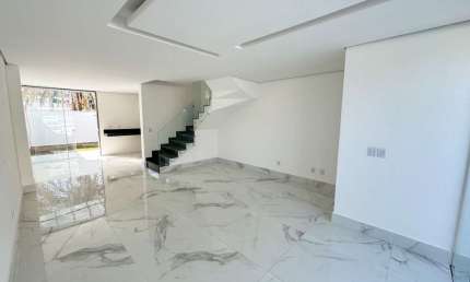 Casa com 3 quartos à venda na Santa Mônica, Belo Horizonte  por R$ 799.999