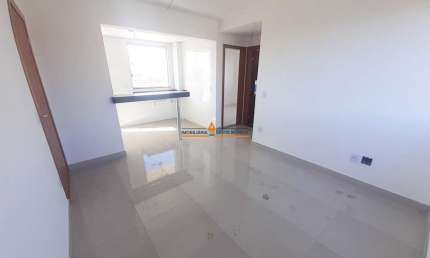 Apartamento com 2 quartos à venda na Maria Helena, Belo Horizonte  por R$ 245.000