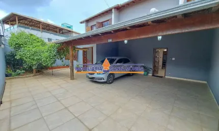 Casa com 3 quartos à venda na Santa Mônica, Belo Horizonte  por R$ 999.000