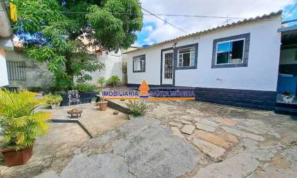 Casa com 7 quartos à venda na Santa Mônica, Belo Horizonte  por R$ 500.000