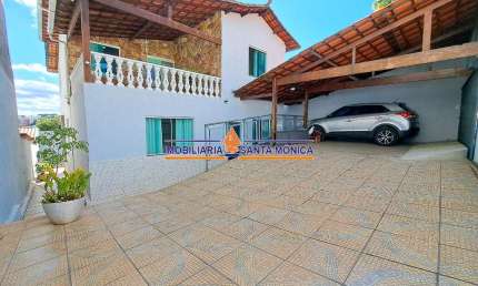 Casa com 5 quartos à venda na Santa Mônica, Belo Horizonte  por R$ 880.000