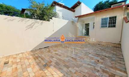 Casa com 2 quartos à venda na Santa Amélia, Belo Horizonte  por R$ 580.000