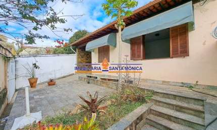 Casa com 4 quartos à venda na Santa Amélia, Belo Horizonte  por R$ 680.000