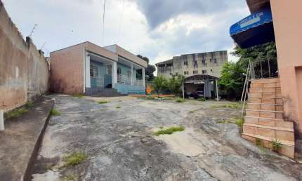Casa com 3 quartos à venda no Paraúna (Venda Nova), Belo Horizonte  por R$ 700.000