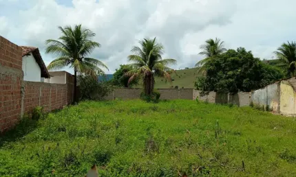 Vende-se terreno em União dos Palmares medindo 18x36