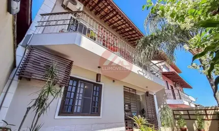 Casa em Condomínio Na Estrada do Cafunda. 130m 3 quartos.  2 Vagas
