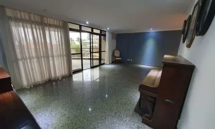 Neru Ramos, Recreio com 176m. 3 quartos com dependência completa. 2 vagas.