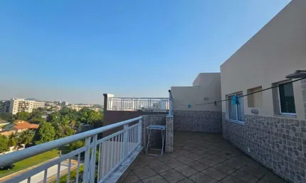 Mix Residencial, Cobertura a venda com 122, 3 quartos com móveis e sol da manhã.