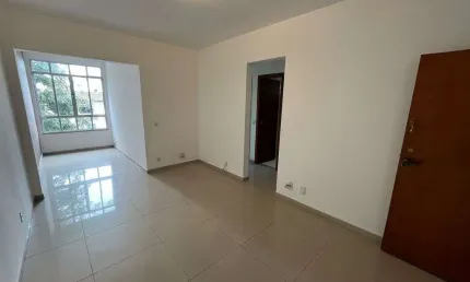 Estrada dos três rios, apartamento a venda com 2 quartos reformado. localização.