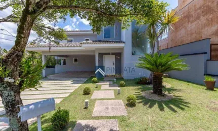 Casa de Esquina com Piscina no Villaggio Capriccio Louveira /SP