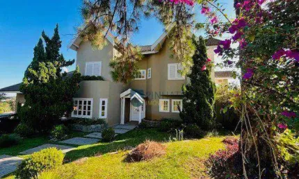 'casa de alto padrão no condomínio marambaia – 4 suítes, gourmet completo e piscina com vista panorâmica'