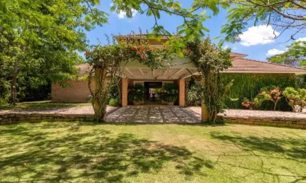 Casa com 7 dormitórios à venda, 1050 m² por R$ 19.150.000,00 - Condomínio Quinta da Baroneza - Bragança Paulista/SP