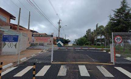 Casa à venda, 307 m² por R$ 950.000,00 - Ana Carolina - Valinhos/SP