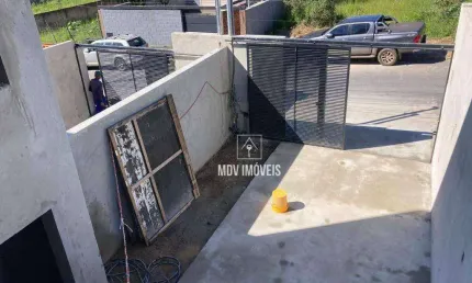 Casa com 3 quartos (1 suíte), 2 vagas e ampla área externa à venda, 108 m² por R$ 615.000 - Liberdade - Santa Luzia/MG