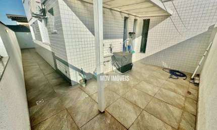 Área Privativa com 3 quartos c/ suite e 2 vagas cobertas paralelas, 140m² de área, localizada no bairro Heliopolis / Belo Horizonte
