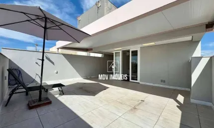 Cobertura de 2 quartos c/ suíte e 2 vagas cobertas, sendo vendida na modalidade PORTEIRA FECHADA!