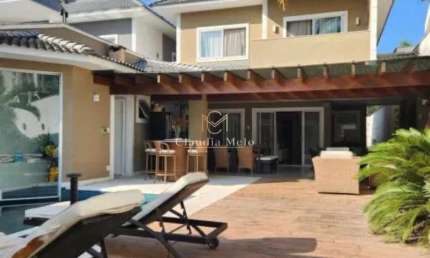 Casa em condomínio fechado com 4 quartos à venda na Barra da Tijuca, Rio de Janeiro 