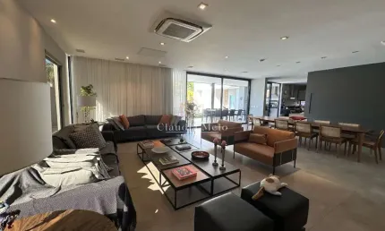 Casa em condomínio fechado com 4 quartos à venda na Barra da Tijuca, Rio de Janeiro 