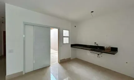 Casa terrea , dois quartos sendo uma suite no Jd Sabias
